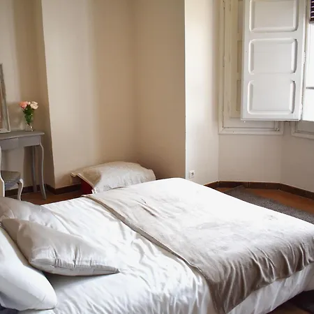 Casa 12 Con Jardín En Chía, Benasque La Casa Del Tilo * Chía