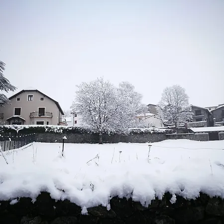 Casa 12 Con Jardin En Chia, Benasque La Casa Del Tilo Vakantiehuis *