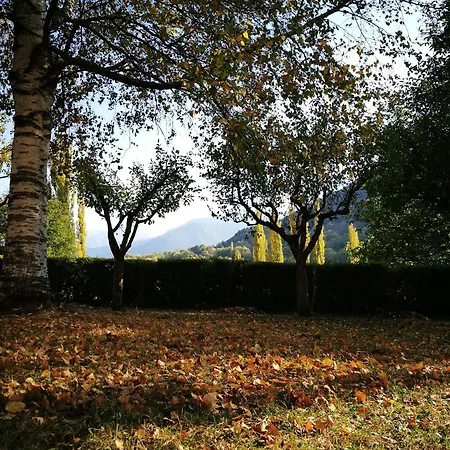 Сasa de vacaciones Casa 12 Con Jardín En Chía, Benasque La Casa Del Tilo *