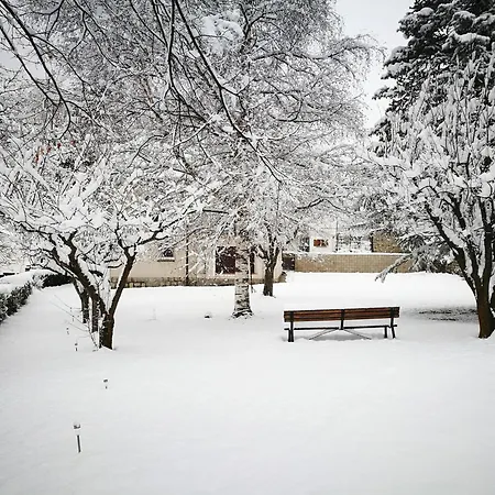 Casa 12 Con Jardín En Chía, Benasque La Casa Del Tilo Сasa de vacaciones