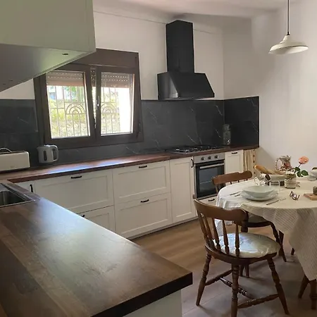 Casa 12 Con Jardín En Chía, Benasque La Casa Del Tilo *