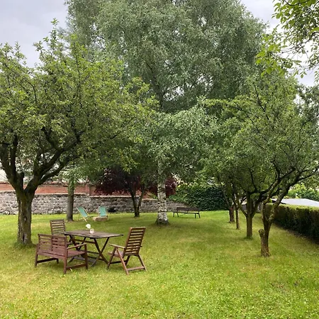 Casa 12 Con Jardin En Chia, Benasque La Casa Del Tilo Chía