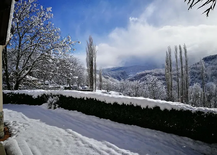 Casa 12 Con Jardin En Chia, Benasque La Casa Del Tilo Chía